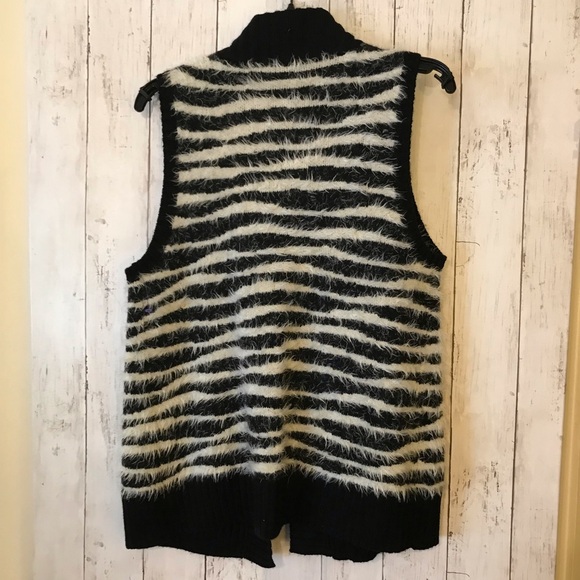 Chico’s Mohair Wool Blend Fuzzy Animal Print Vest Size (S/4) - Picture 8 of 11